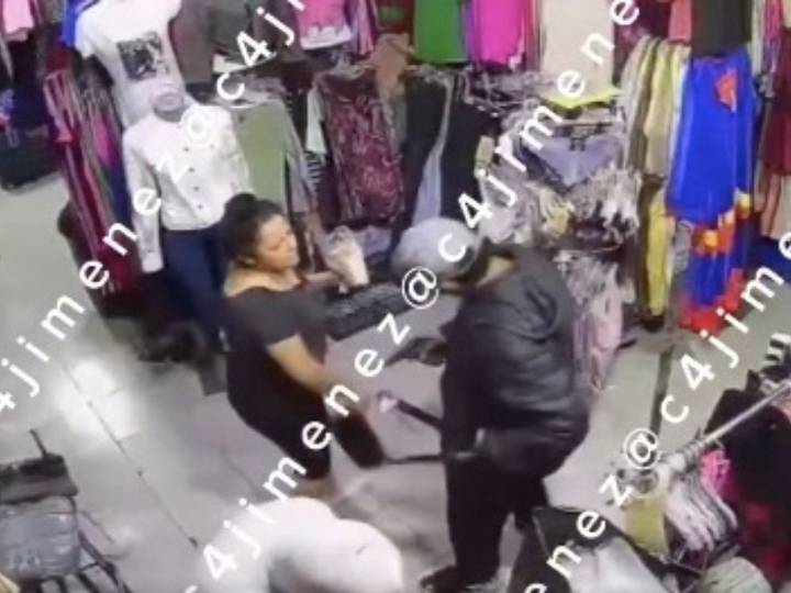 Buscan a rateros en Iztapalapa: amagaron a mujeres en tienda de ropa