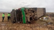 Cusco: despiste y vuelco de un bus interprovincial deja tres fallecidos y 37 heridos en Espinar