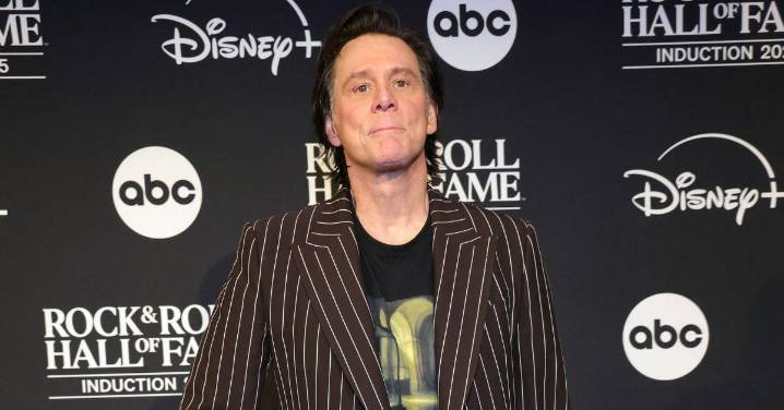 Jim Carrey Looks Unrecognizable at Rock and Roll Hall of Fame Induction Ceremony: 'Did He Get Work Done?'