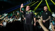 Grand Slam of Darts: Beau bows out as MVG storms into the second phase