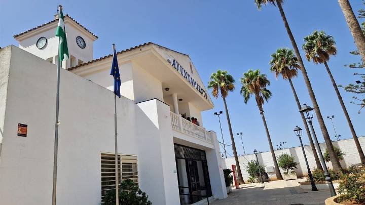 PP y VOX exigen transparencia a Cristina Los Arcos tras el último Pleno Extraordinario de Espartinas