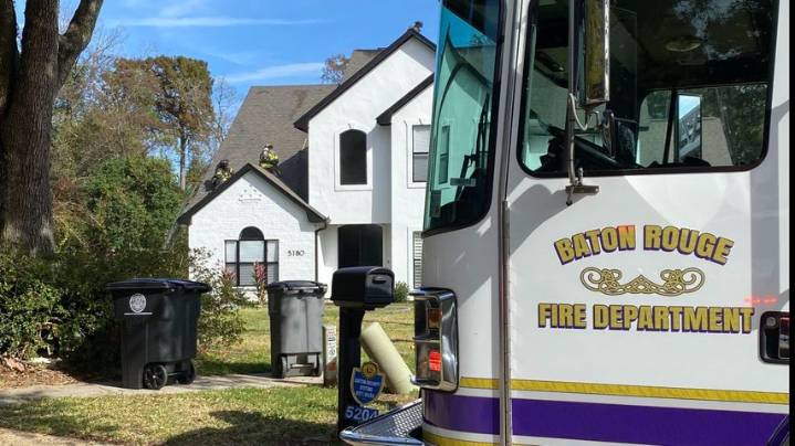 Baton Rouge firefighters responding to house fire along East Chalet Court