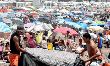 Multas por fumar en playas de Mar del Plata: llegarán hasta $508.000 mil pesos