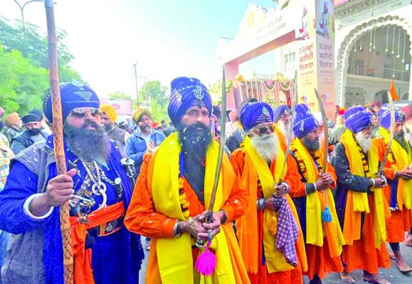 Nagar Kirtan received grand welcome in Jammu before moving towards next halt at Pathankot