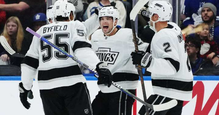 Quinton Byfield scores in OT to lift the Kings past the Maple Leafs, 4