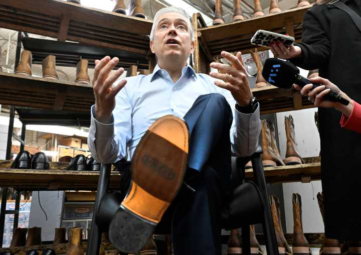 Canadians should see red over another Liberal deficit budget