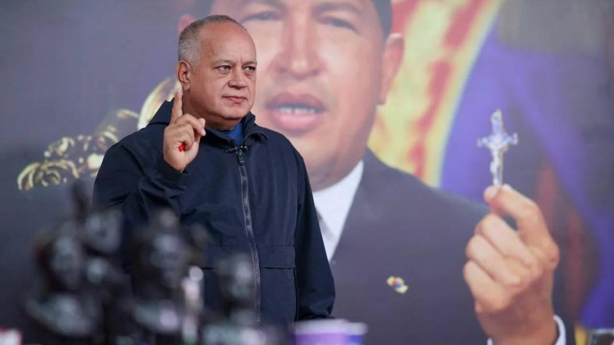 Cabello desmiente rumores de cambio político y asegura que «nada pone en riesgo» al gobierno de Maduro