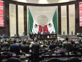 Entre luto, pancartas y reclamos, diputados arrancan debate del Presupuesto 2026