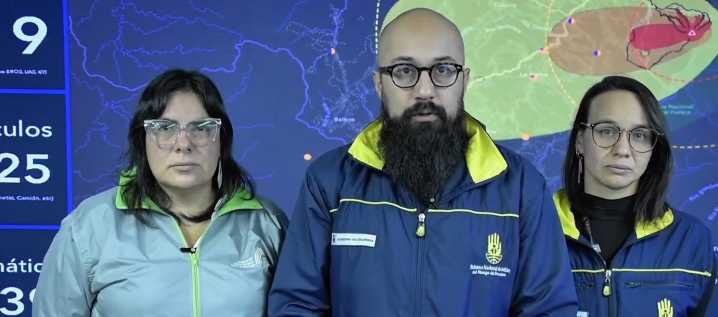 Autoridades recomiendan evacuar zona de alto riesgo en Puracé por actividad volcánica