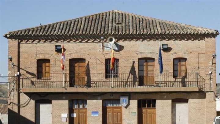 La odisea digital de un pueblo de 300 habitantes en Valladolid: tienen fibra pero no pueden mandar un WhatsApp