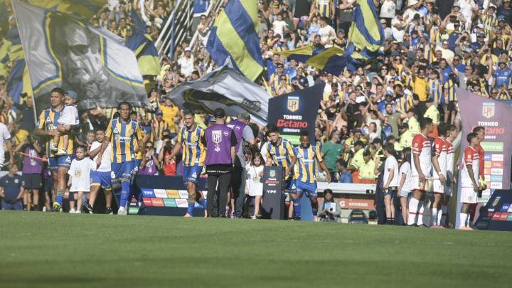 Efecto pasillo: Verón habló del "testimonio de campeones" tras la eliminación de Central