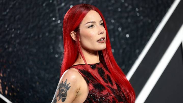 'Best team I've ever met': Halsey praises staff at Mass Gen