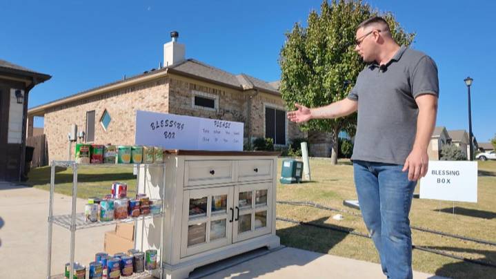 Temple man creates 'blessing box' to feed families during government shutdown