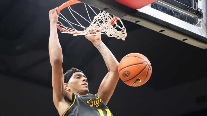3 Missouri basketball players to miss home opener Friday vs SEMO