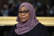 Samia Suluhu Hassan asume un polémico segundo mandato en Tanzania tras elecciones marcadas por violencia