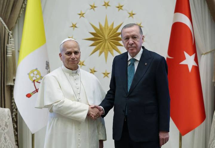 El papa León XIV respaldó la solución de dos Estados y avaló a Erdogan como mediador para la paz en Gaza y en Ucrania