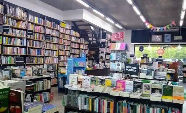 La Noche de las Librerías llega con vermú, café y charlas de figuras