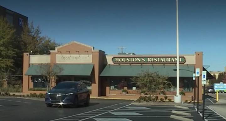 Demolition planned for former Houston's Restaurant in East Memphis