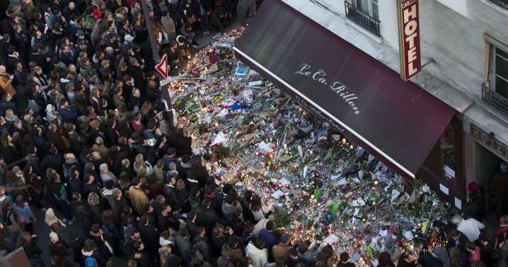 Francia rinde homenaje a las víctimas de los atentados de Bataclán 10 años después
