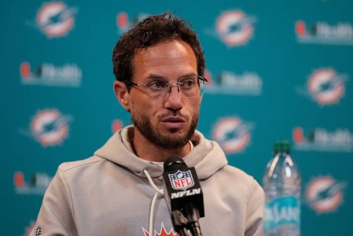 Dolphins' Mike McDaniel on lack of trade at deadline