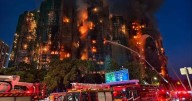 Aumentan a 55 los muertos por el enorme incendio en Hong Kong