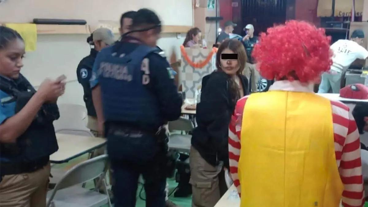 Jóvenes protagonizan falso asalto en Centro de Puebla para TikTok y movilizan a policias