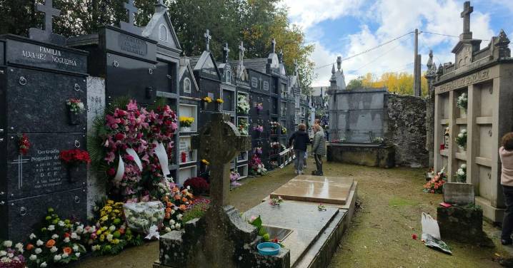 Galería | Trives recuerda a sus difuntos en el Día de Todos los Santos