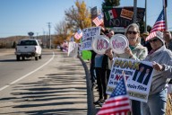 'No Kings' launches anti-ICE Thanksgiving boycott protest