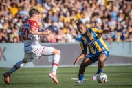 Estudiantes de La Plata venció a Rosario Central y se metió en los cuartos de final del Torneo Clausura