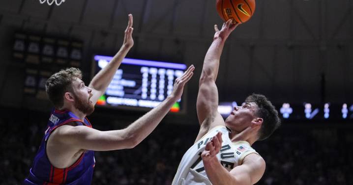 "Omer is a big-time player": Mayer emerges for No. 1 Purdue