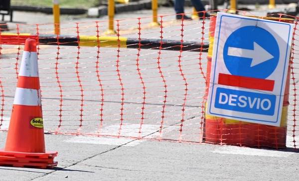 Corte de calles y cambios de recorrido de transporte público este domingo 16