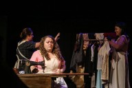 “Las Costureras”, una obra imprescindible para ejercitar la memoria colectiva