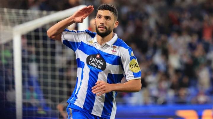 O Deportivo golea á Cultural (3-0) e recupera o paso da cabeza da Liga