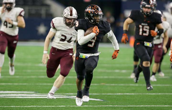 Watch live: Aledo vs. Arlington Heights Texas high school football UIL playoffs (11/28/2025)