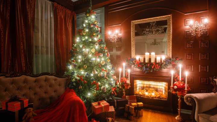 ¿Qué significa el color rojo y por qué debes decorar tu árbol de este color en Navidad 2025?