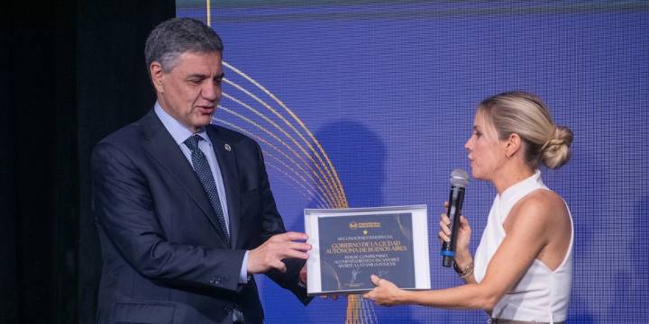 47 fotos: la Fundación de la Familia Policial celebró su Cena Solidaria de Fin de Año