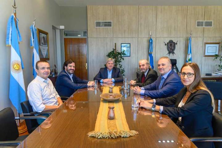 Ziliotto recibió al exministro de la Corte Suprema Juan Carlos Maqueda