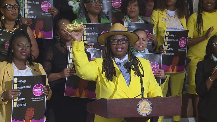 Bill banning hair discrimination approved by Pa. legislature, heads to Shapiro's desk