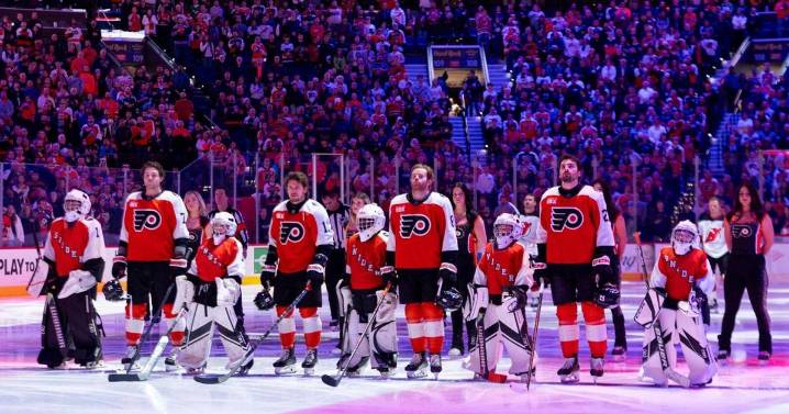 Flyers set franchise record with 3 goals in 26 seconds and beat Devils 6