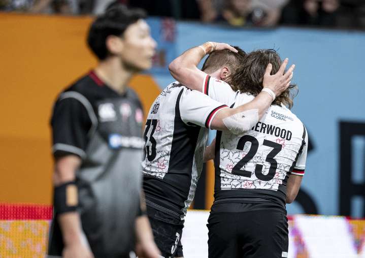 Canadian men post four straight wins en route to reaching semifinals at RAN Sevens