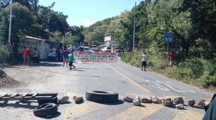 #Oaxaca: Guardia Nacional reporta dos bloqueos carreteros; uno en Astata y otro en Estación Ubero