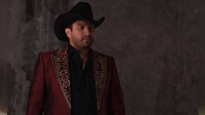 Desmiente Julión Álvarez captura de su piloto en Honduras