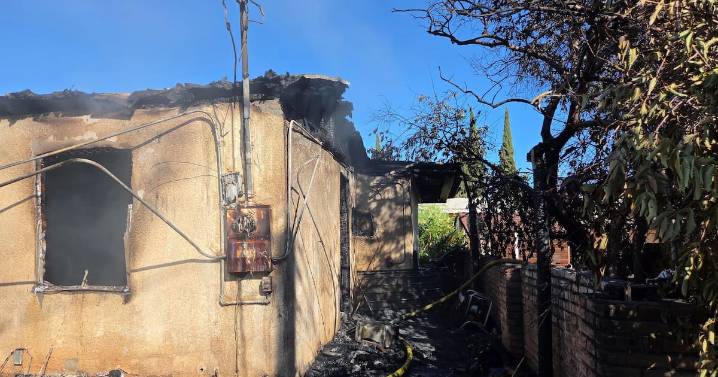 Fuego consume casa en Yuma; bomberos evitan que se propague a casas vecinas