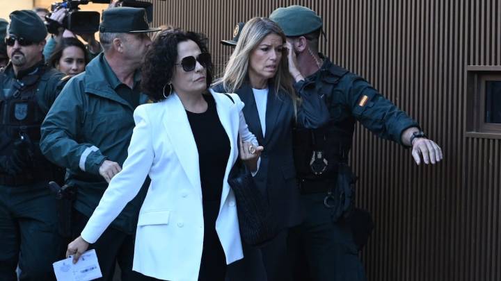 Mazón dijo a Vilaplana cuando hablaba por teléfono en la comida el día de la dana que lo reclamaban “para la foto”