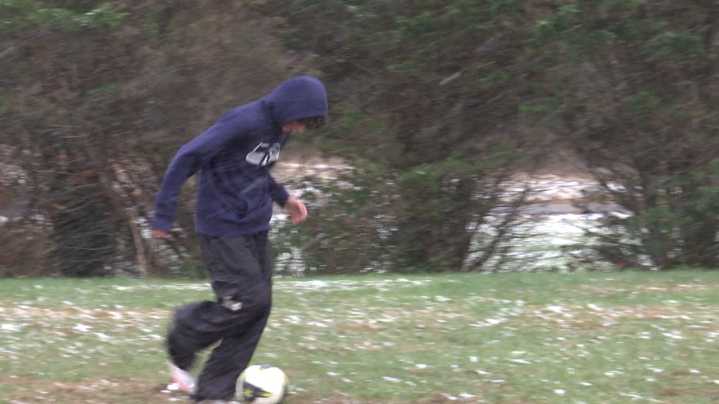 Snowfall in East Tennessee: Crossville students enjoy day off