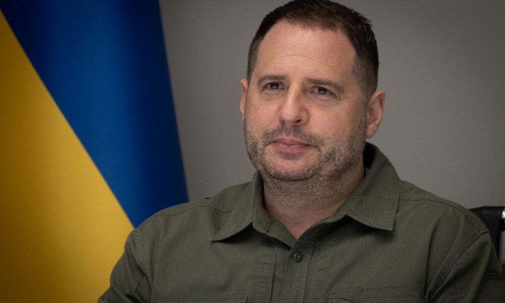 Renuncia «mano derecha» de Zelenski ante mega escándalo de corrupción