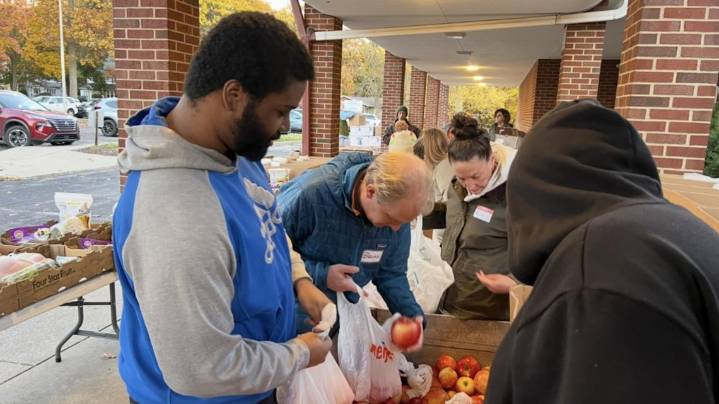 Food distribution volunteers plan for more mouths to feed amid SNAP uncertainty