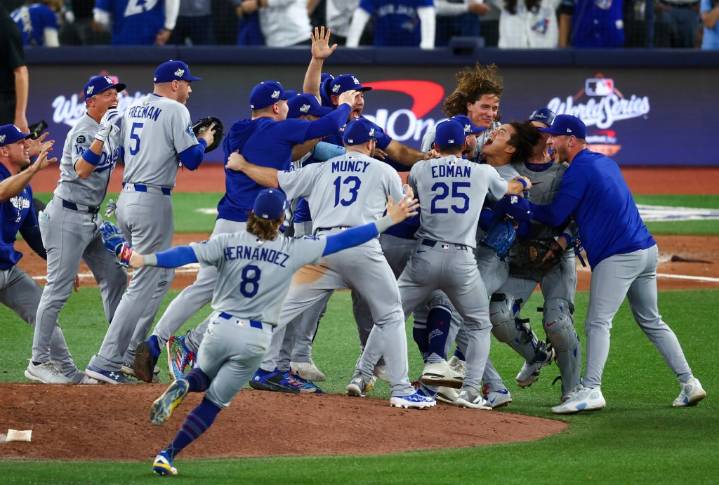 Dodgers win Game 7 in 11 innings, become first repeat World Series champions in 25 years