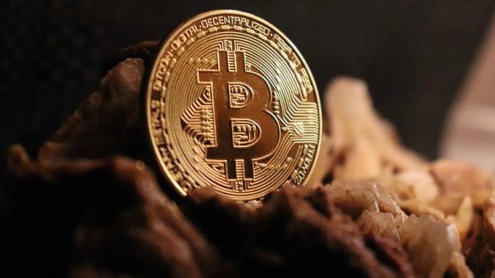 Bitcoin no para de caer: perfora los u$s90.000 y ya acumula una baja del 30% desde su récord histórico