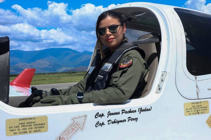 Ingenieros militares de la FANB reciben galardón por programa de Overhaul de motor de aeronaves